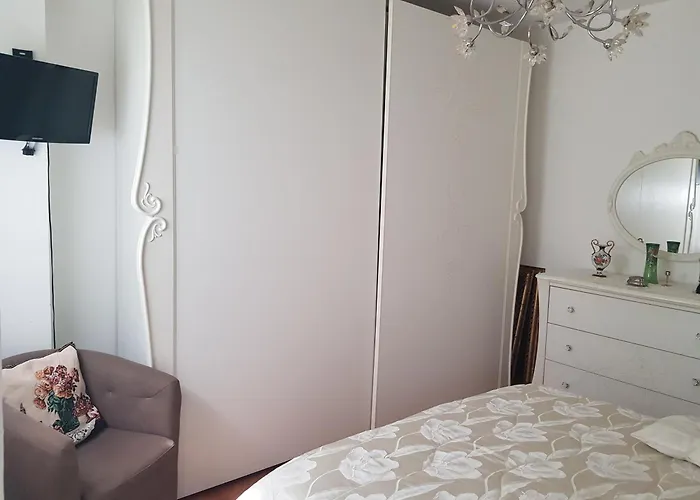 Apartment Eur Charme Apt&garden