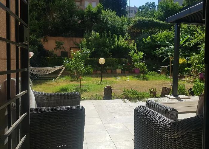 Apartment Eur Charme Apt&garden Rom
