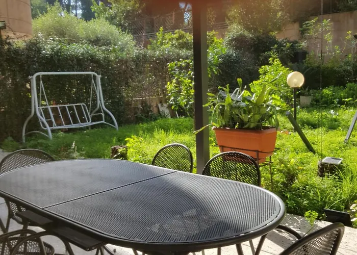 Apartment Eur Charme Apt&garden