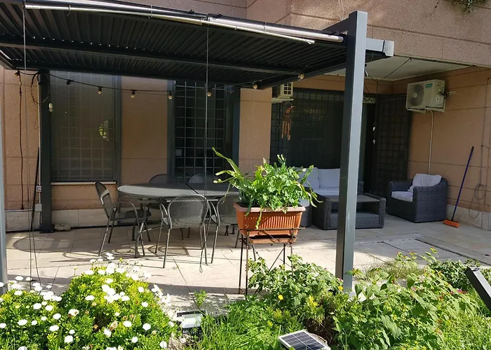 דירה Eur Charme Con Giardino Privato *