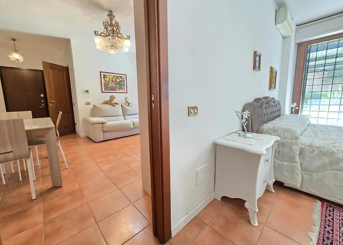 Eur Charme Apt&garden Appartamento *